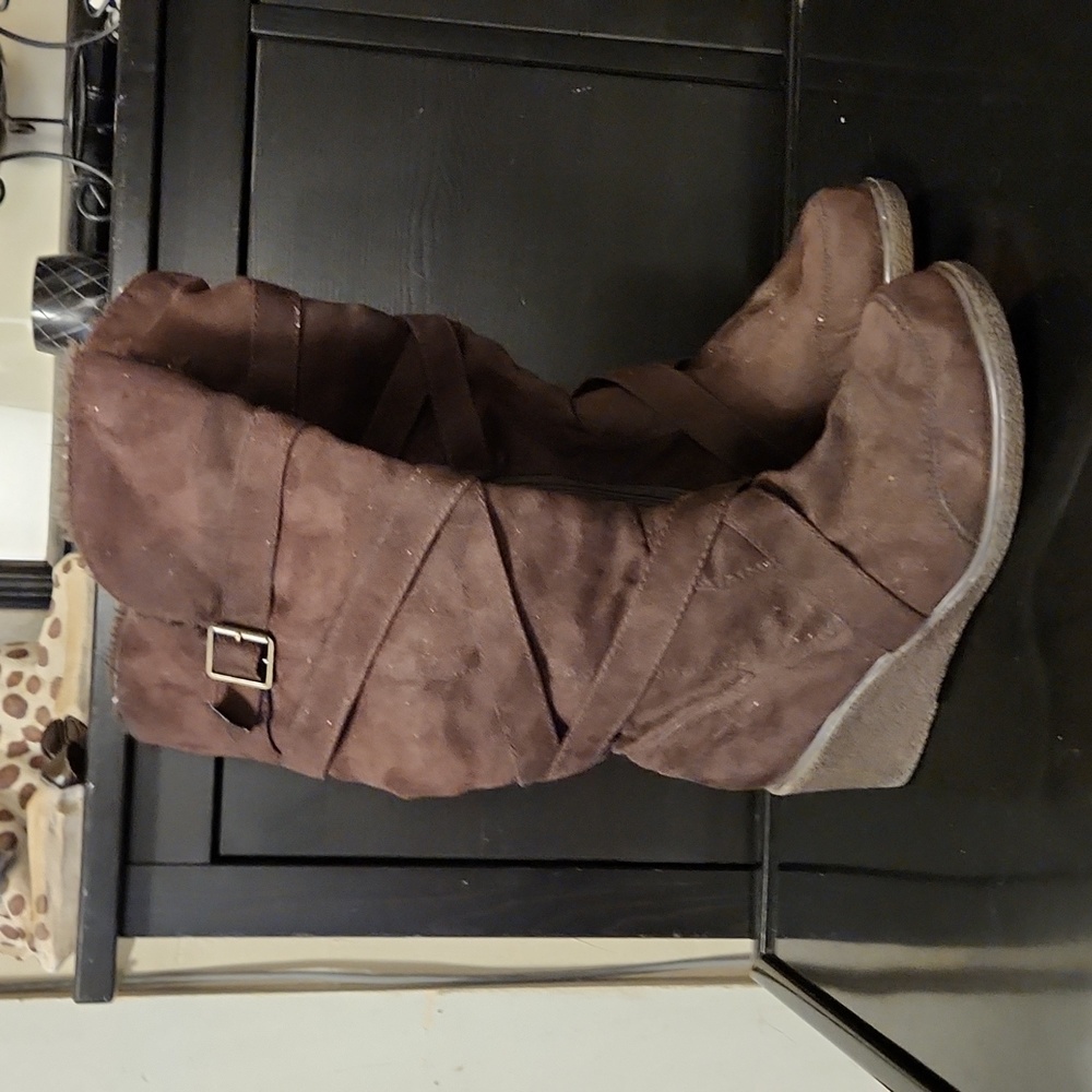 Hillard & Hansen Brown Boots